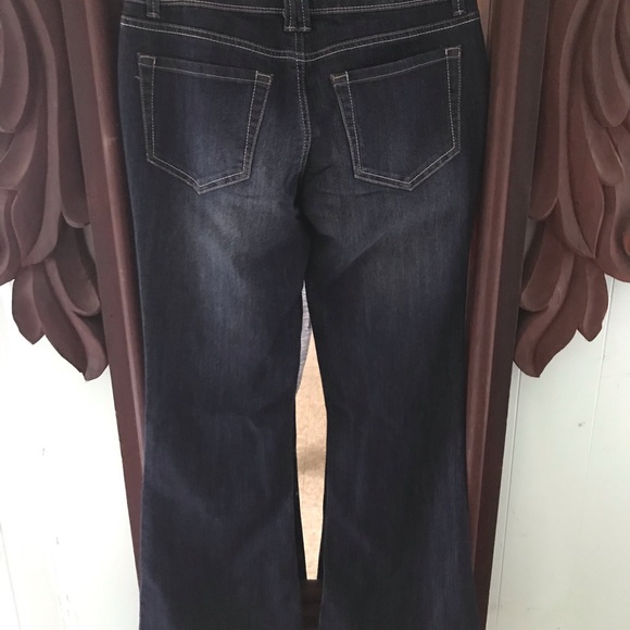 Jean - Picture 3 of 4